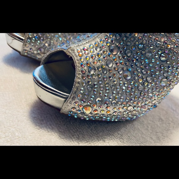 Brand New Super Glamorous Sparkling Crystal Heels - Box 65 - Picture 4 of 7
